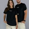 camiseta preta branca classica sustentavel unissex gnine 2