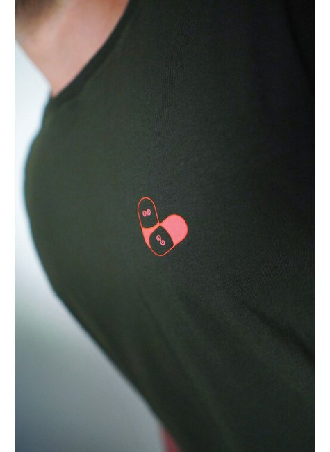 camiseta verde militar unissex sustentavel gnine 1