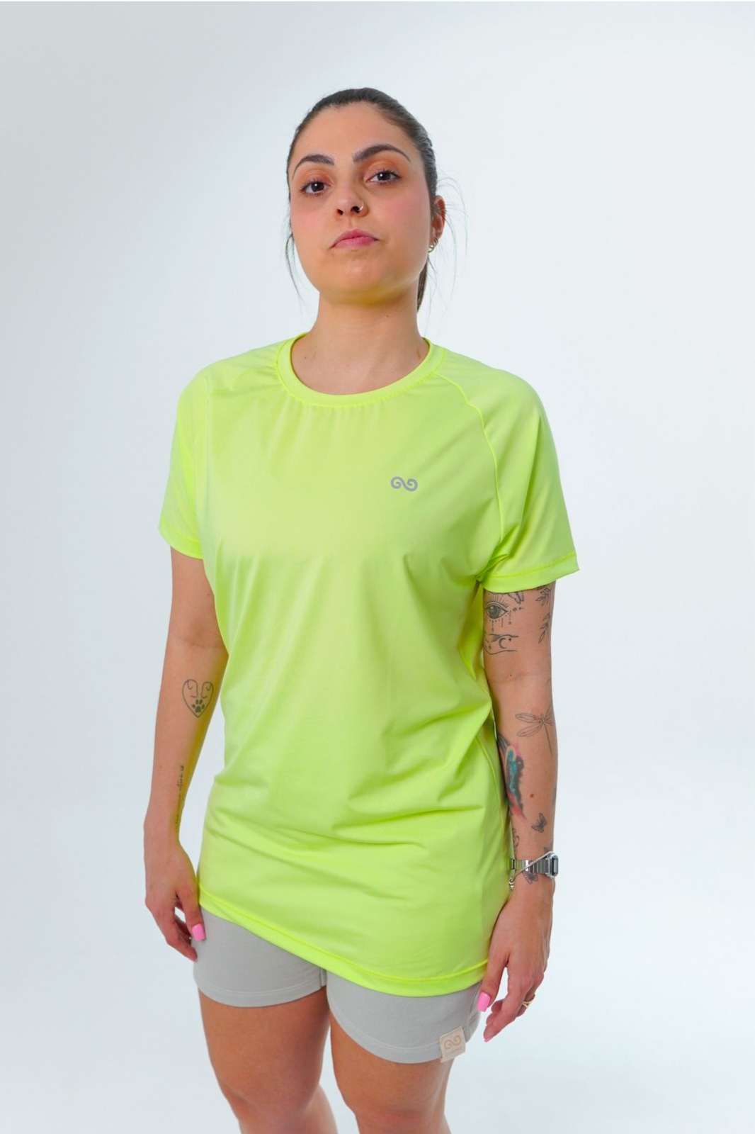 camiseta treino antiodor dryfit unissex verde neon gnine 4